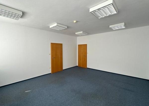 Reprezentatívny kancelársky priestor na prenájom – 132 m², Košická ulica.
