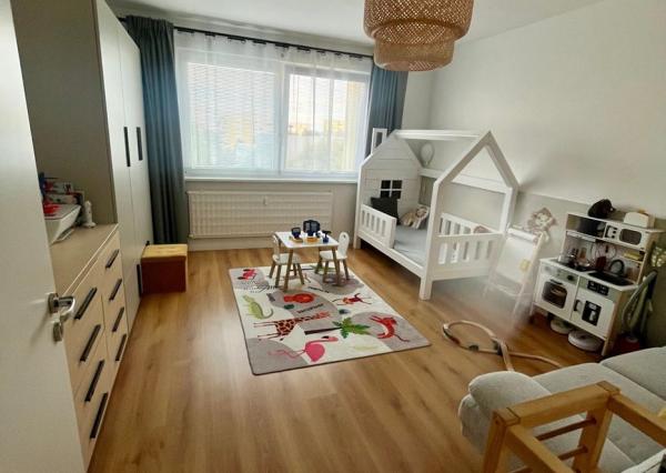 EXKLUZÍVNY PREDAJ 3-izbový byt s loggiou 78m2 posch 5/7