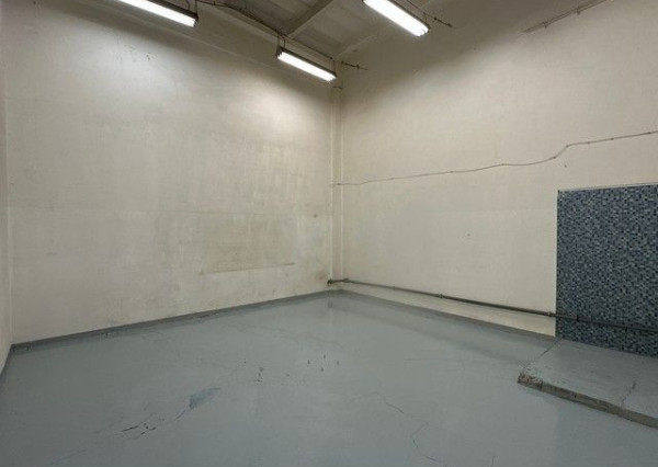 Priestor pre servisno-obchodné a skladovacie využitie na prenájom - 67 m2, Bojnická ul.