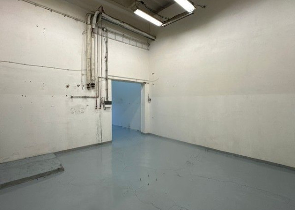 Priestor pre servisno-obchodné a skladovacie využitie na prenájom - 67 m2, Bojnická ul.