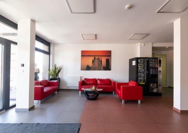 Kancelárske priestory na prenájom - od 12 m2, Pestovateľská ul. Možnosť kúpy.