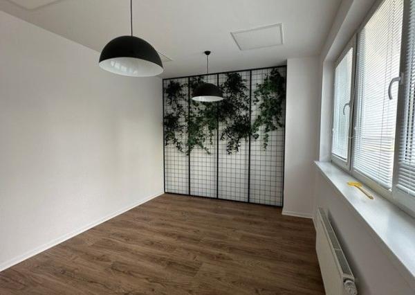 Kancelársky priestor so samostatným vstupom na prenájom - 98 m2, ul. Na Pántoch