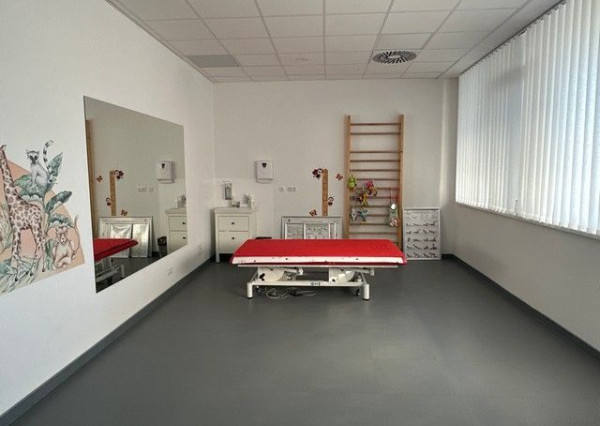 Priestory pre šport a fyzioterapiu na prenájom - 106 m2 a 112 m2, OBC Tomášikova