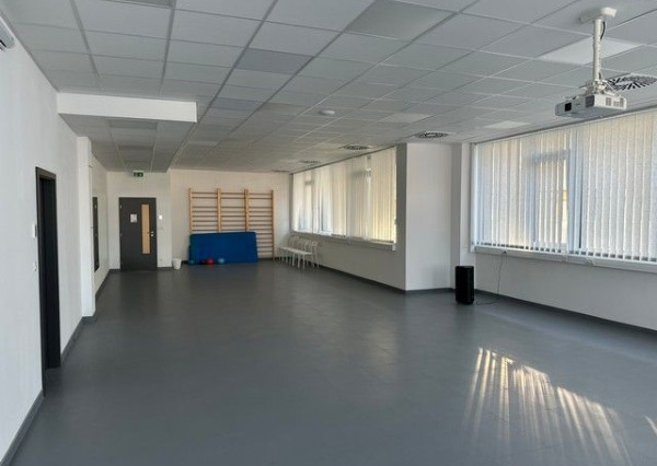 Priestory pre šport a fyzioterapiu na prenájom - 106 m2 a 112 m2, OBC Tomášikova