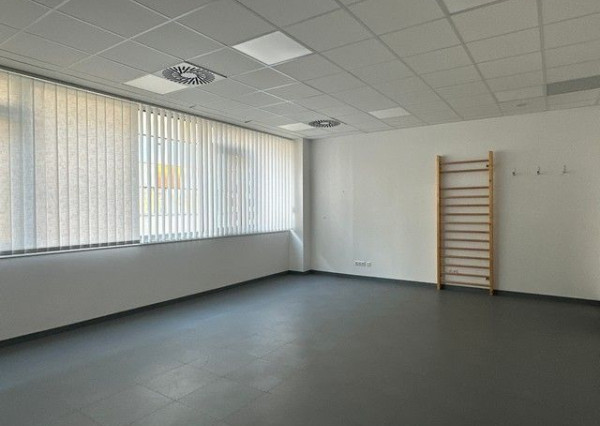 Priestory pre šport a fyzioterapiu na prenájom - 106 m2 a 112 m2, OBC Tomášikova