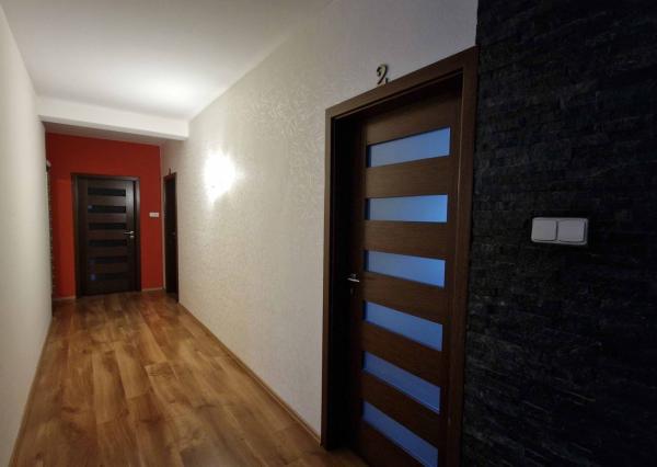 Na predaj veľký polyfunkčný obchodný priestor s rodinným dom a bytovými jednotkami v centre mesta - generujúci zisk