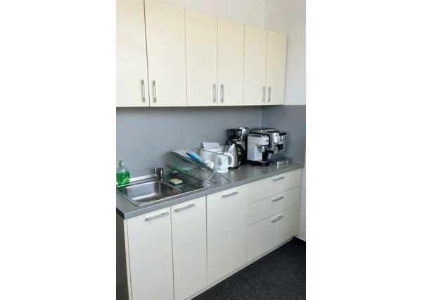 Kancelárske priestory vo Westend Tower na prenájom - od 14 m2, ul. Dúbravská cesta.