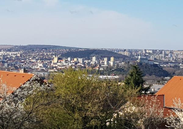 Predám 10á pozemok - Nitra, Zobor.