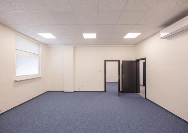 Kancelárske priestory na prenájom s možnosťou kúpy - od 10 m2, Vajnorská ul.