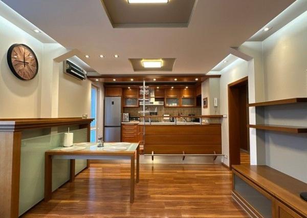 Útulný, zrekonštruovaný a klimatizovaný 2i byt s pivnicou na prenájom - 76 m2, Teplická ul.