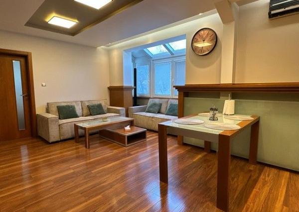 Útulný, zrekonštruovaný a klimatizovaný 2i byt s pivnicou na prenájom - 76 m2, Teplická ul.