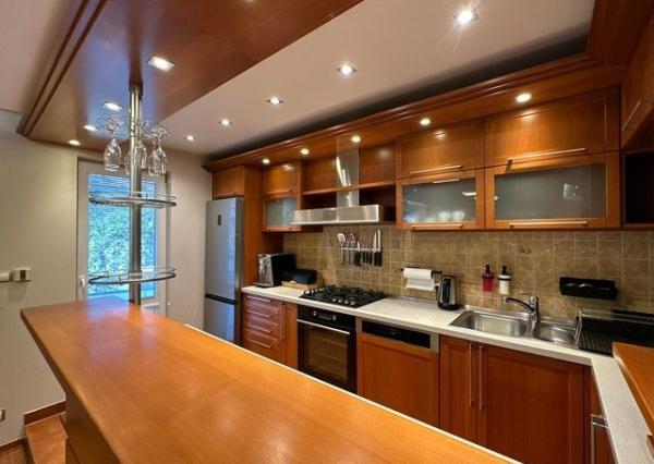 Útulný, zrekonštruovaný a klimatizovaný 2i byt s pivnicou na prenájom - 76 m2, Teplická ul.