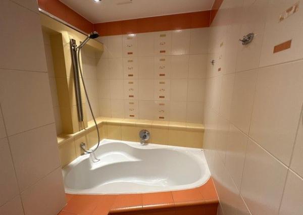 Útulný, zrekonštruovaný a klimatizovaný 2i byt s pivnicou na prenájom - 76 m2, Teplická ul.