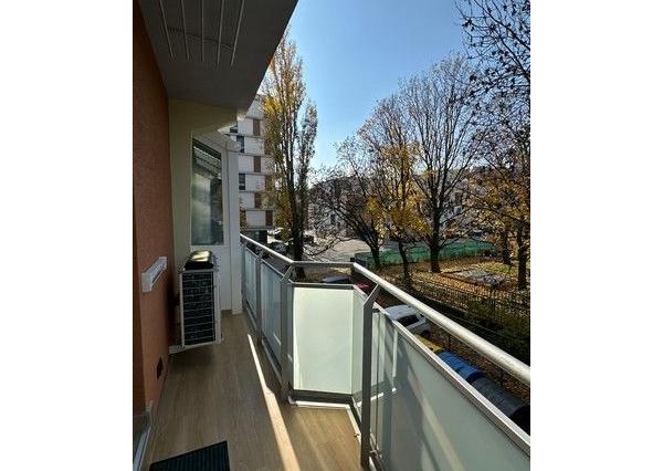 Útulný, zrekonštruovaný a klimatizovaný 2i byt s pivnicou na prenájom - 76 m2, Teplická ul.