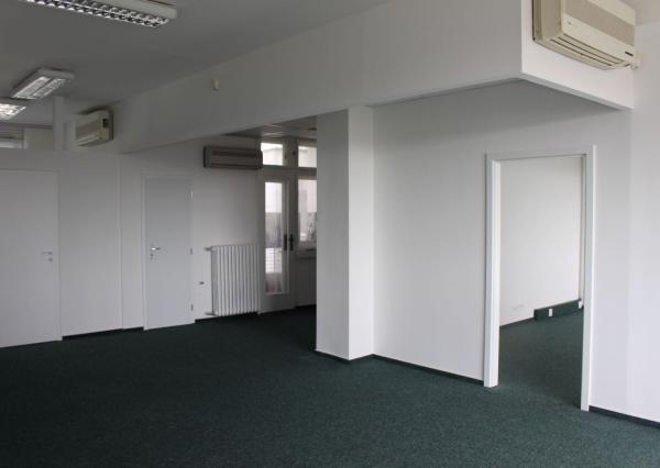 Kancelárie v centre mesta na prenájom - výmera od 18 m2, ul. Námestie SNP.