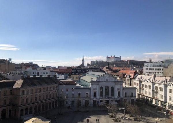 Kancelárie v centre mesta na prenájom - výmera od 18 m2, ul. Námestie SNP.