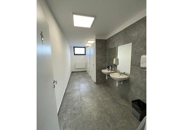 Zrekonštruovaný administratívny celok na prenájom - 371 m2, Údernícka ul.