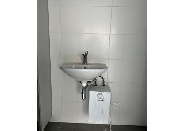 Vykurované obchodno-skladovacie a výstavné priestory na prenájom - od 450 m2, lokalita Bory.