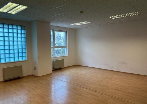 Kancelária na prenájom - 46 m2, Údernícka ul.