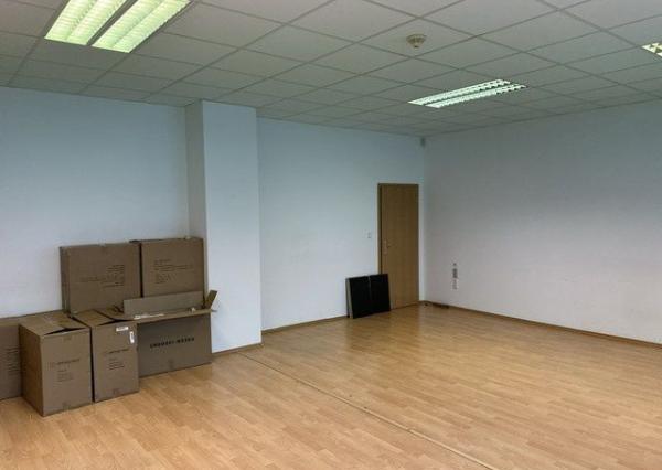 Kancelária na prenájom - 46 m2, Údernícka ul.