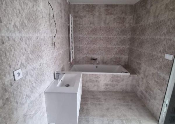 Skolaudované 3i byty v tehlovej novostavbe.