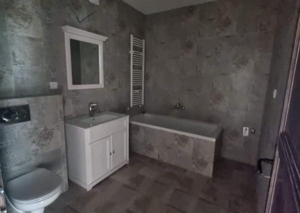 Skolaudované 3i byty v tehlovej novostavbe.