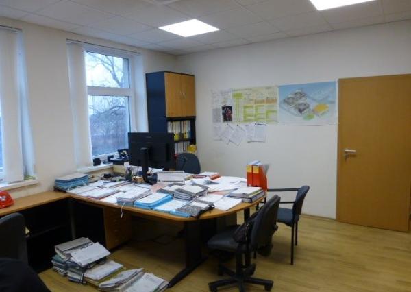 Zrekonštruované kancelárie na prenájom. Možnosť prenájmu skladu - od 11 m2, Slovnaftská ul.