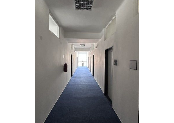 Kancelária s bezplatným parkovaním na prenájom - 19 m2, Rybničná ul.