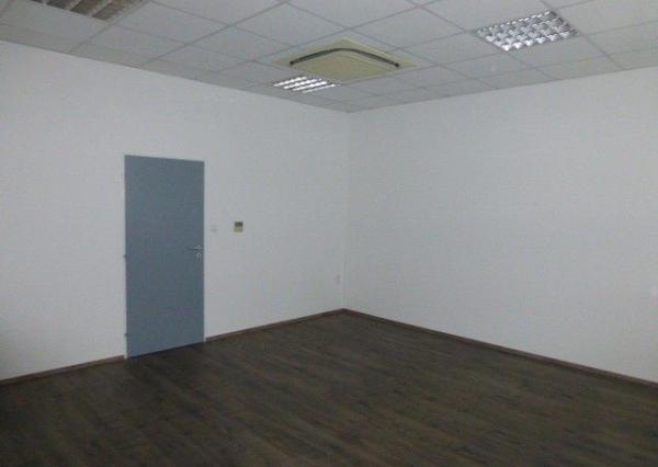 Kancelárske priestory s umývadlom - od 15 m2, Račianska ul.