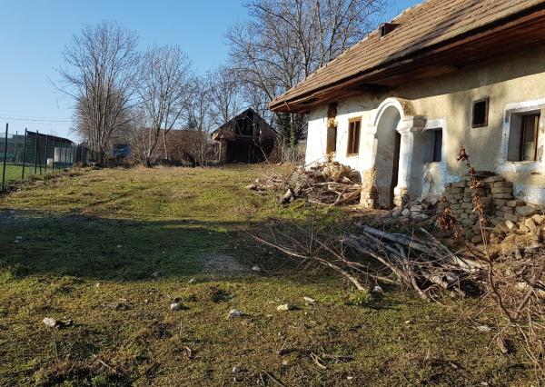 Predám stavebný pozemok Nitra - Štitáre.