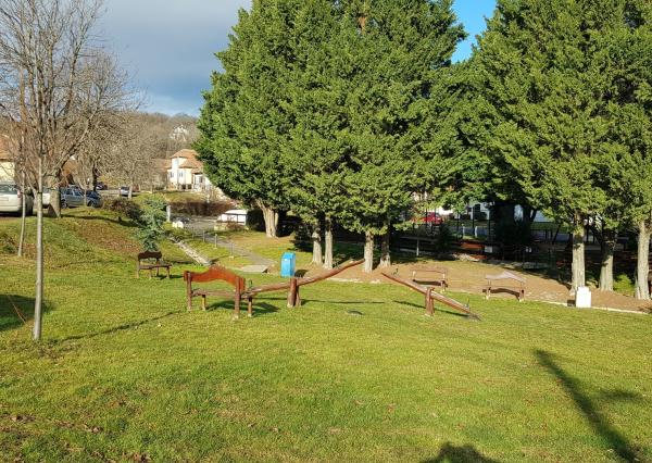 Predám stavebný pozemok Nitra - Štitáre.