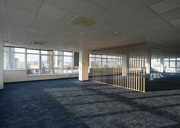 Na prenájom flexibilné kancelárske priestory od 37m2 v modernej administratívnej budove