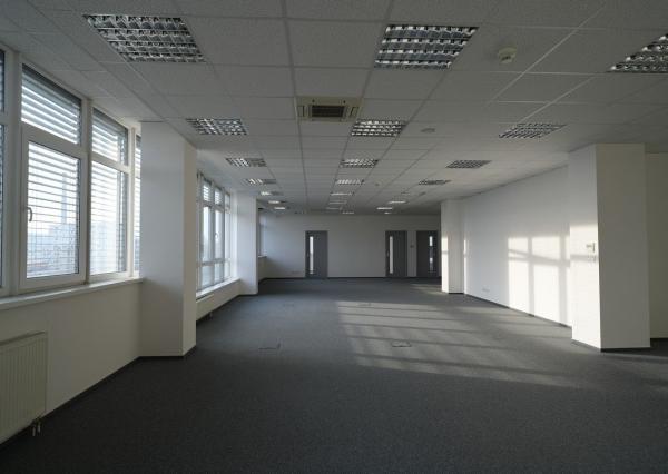 Na prenájom flexibilné kancelárske priestory od 37m2 v modernej administratívnej budove