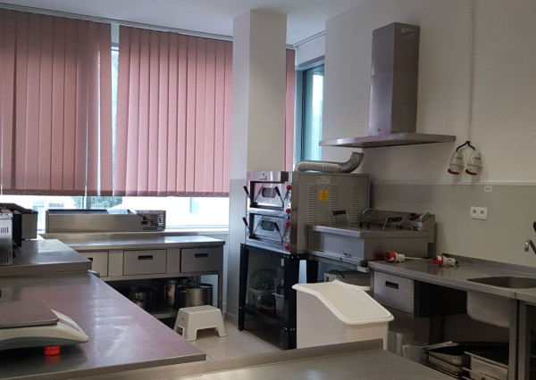 Prenajmem modernú kompletne zariadenú reštauráciu v Nitre.