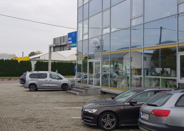 Prenajmem modernú kompletne zariadenú reštauráciu v Nitre.