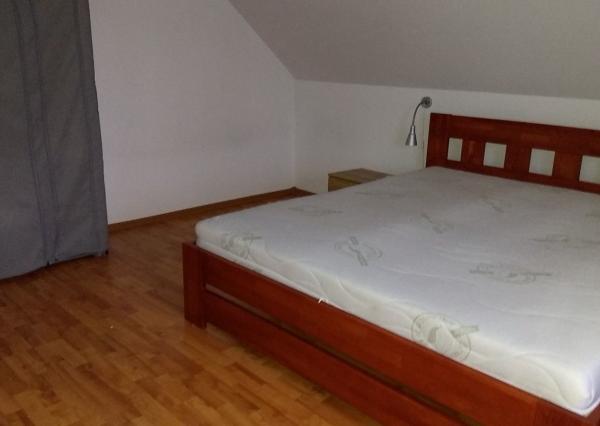 Ponukame do dlhodobého prenájmu krasný  3 izbový rodinný dom