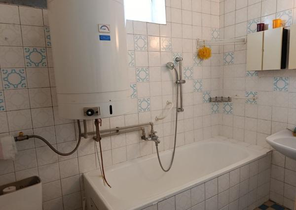 Predaj veľkého RD s 30 árovým pozemkom.