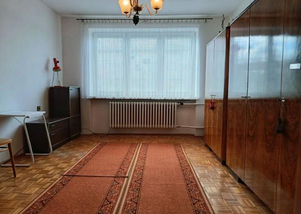 Predaj veľkého RD s 30 árovým pozemkom.