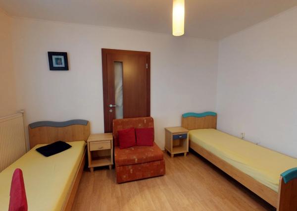 Na predaj útulný pekný RD na bývanie aj podnikanie, Podhájska