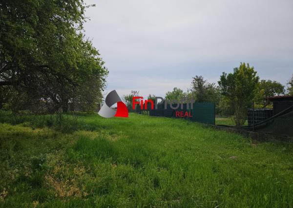 Pozemok v tichej lokalite Kvetoslavov ZĽAVA!