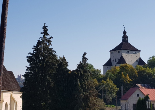 Predám stavebný pozemok na RD v Banskej Štiavnici.