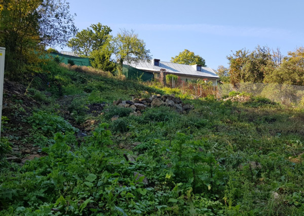 Predám stavebný pozemok na RD v Banskej Štiavnici.