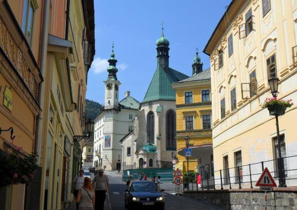 Predám zabehnutú reštauráciu v Banskej Štiavnici.
