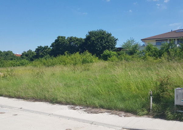 Predám stavebný pozemok Nitra - Šúdolská ulica.