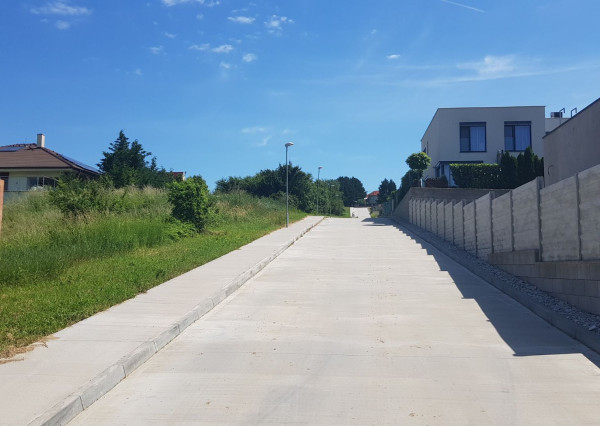 Predám stavebný pozemok Nitra - Šúdolská ulica.