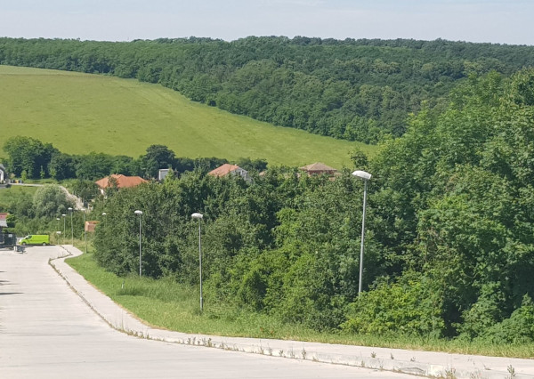 Predám stavebný pozemok Nitra - Šúdolská ulica.