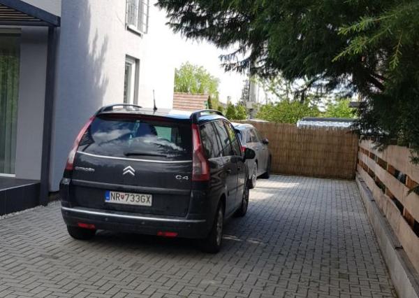 Predám RD Nitra - Janíkovce, komplet zariadený 280000.-