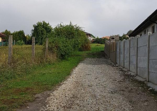 Predám stavebný pozemok 713m2 v Lehote pri Nitre.