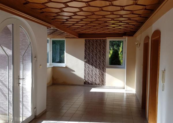 Predám RD pre veľkú rodinu alebo firmu v Nitre - Čermáň.