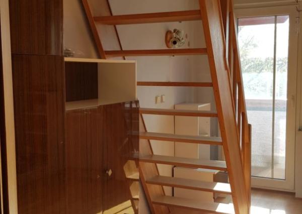 Predám RD pre veľkú rodinu alebo firmu v Nitre - Čermáň.